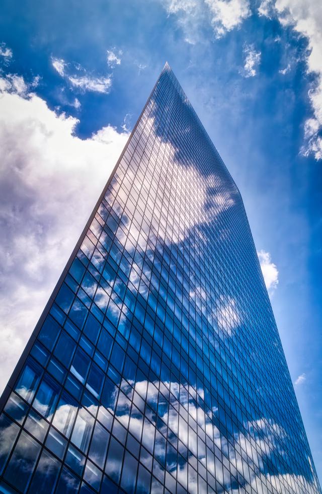 Topaz Gigapixel AI and Luminar4 - Shiodome, Tokyo - SIGMA DP1 (35.8MP / 14MB)